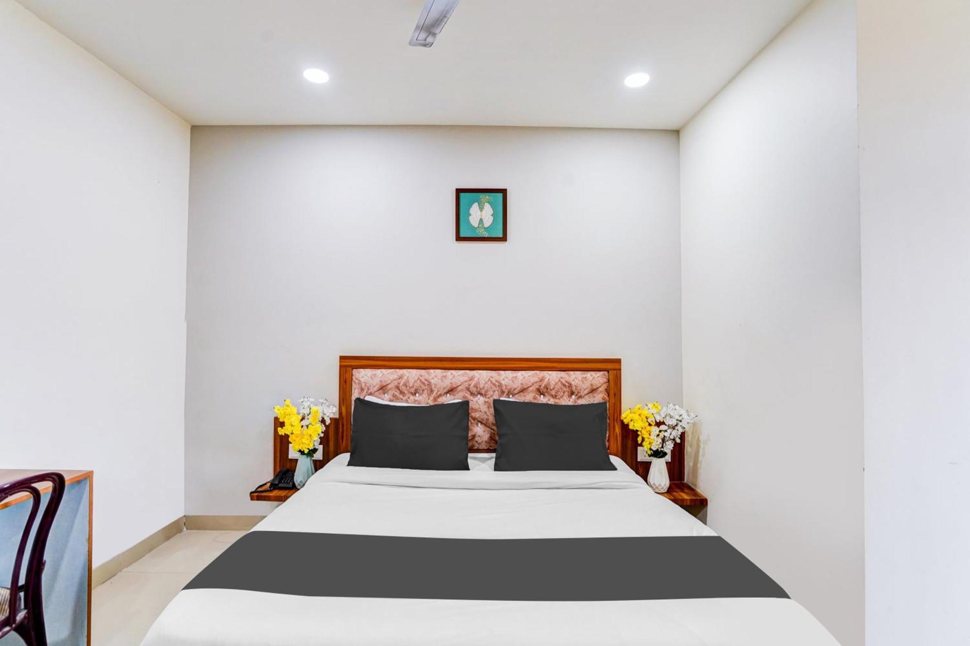 فندق Super Collection O Sector 104 نويدا المظهر الخارجي الصورة